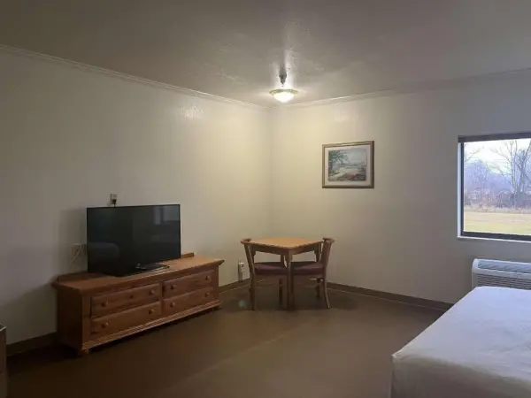 Motel 6 Portland, IN 9
